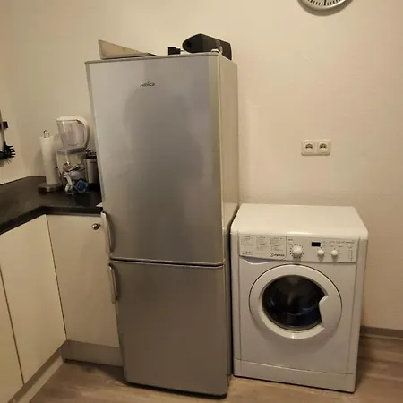 Dachgeschosswohnung Mit Klimaanlage In Bester Lage