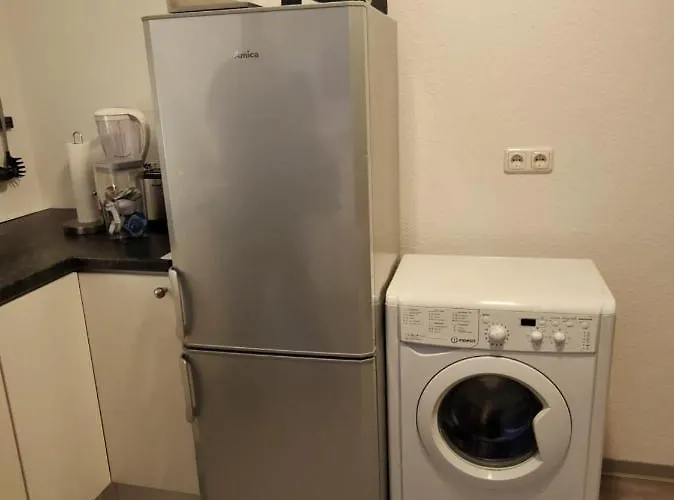 Dachgeschosswohnung Mit Klimaanlage In Bester Lage